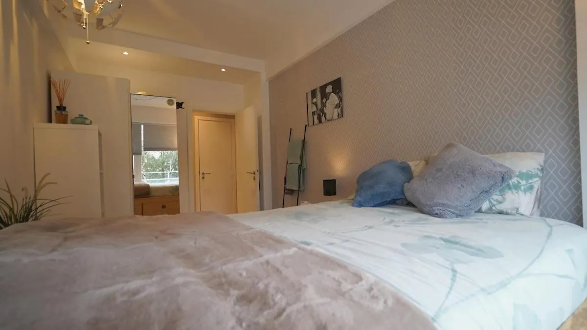 Апартаменты Oasis Of Charm In Brussels! 0*, Брюссель