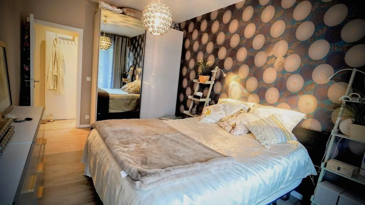 Апартаменты Oasis Of Charm In Brussels! Брюссель